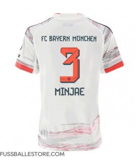 Günstige Bayern Munich Kim Min-jae #3 Auswärtstrikot Damen 2025-26 Kurzarm